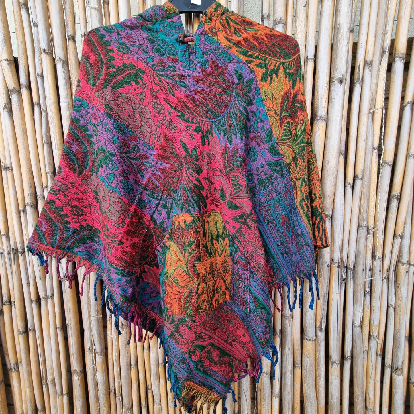 Effervescent Woolen Poncho