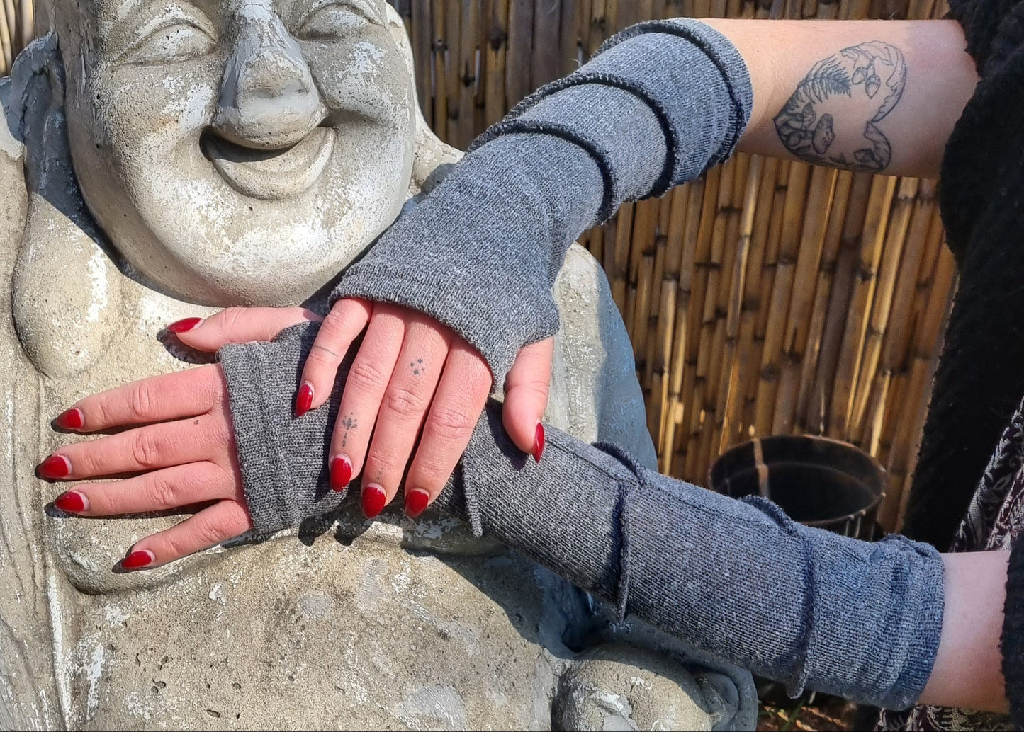 Hand Warmers ( Various Colours )