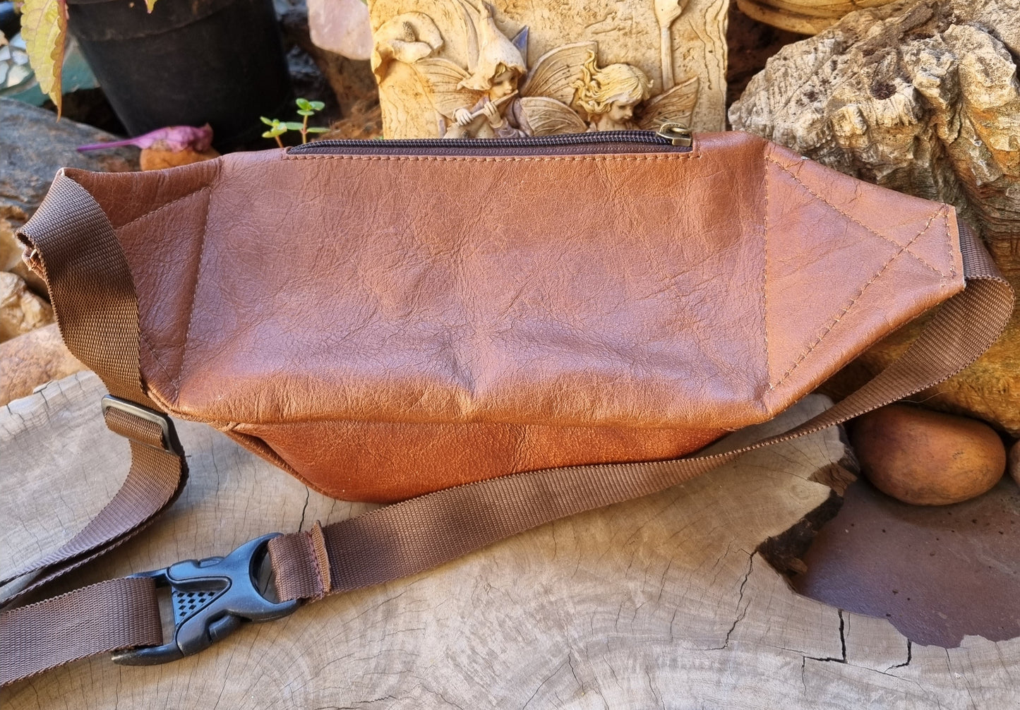 Leather Moonbag