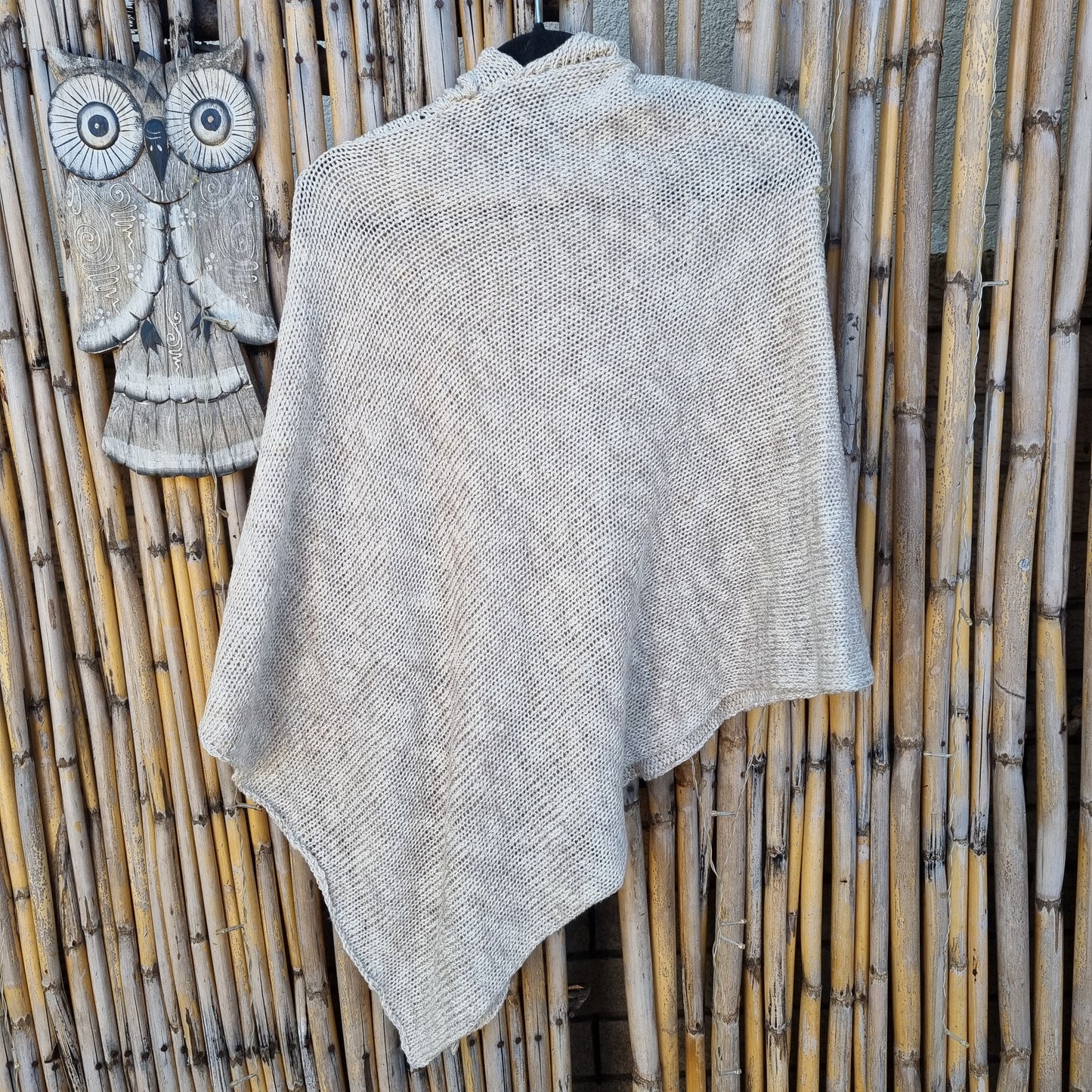 Cozy Cream Knitted Shawl (Hooded)