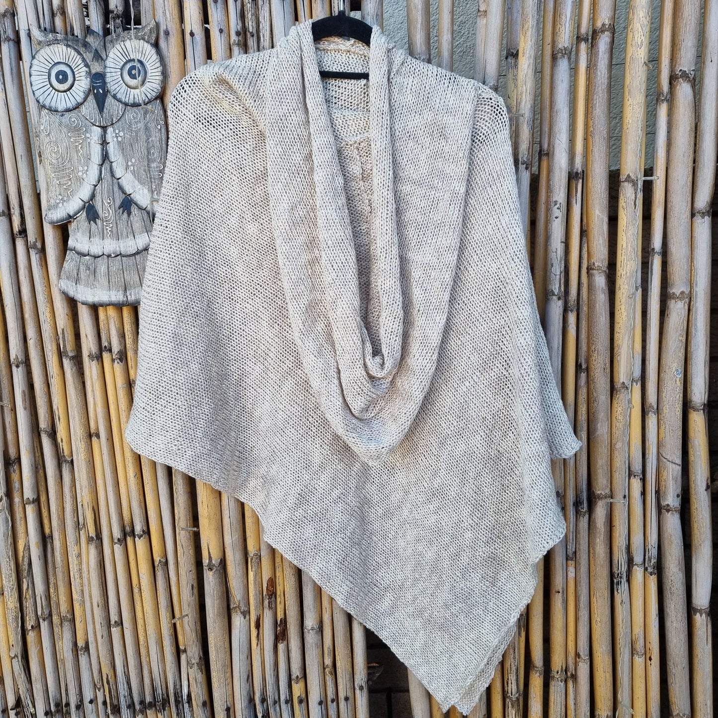 Cozy Cream Knitted Shawl (Hooded)