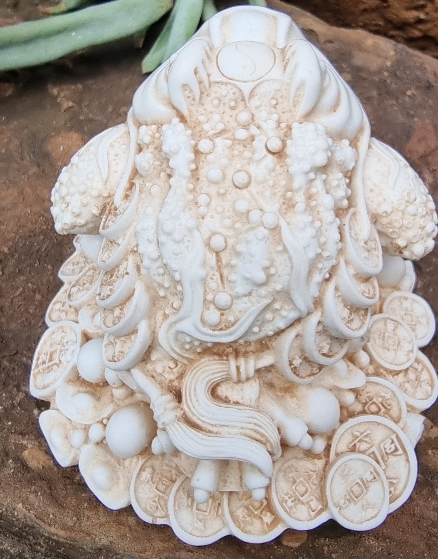 Money Frog Statue