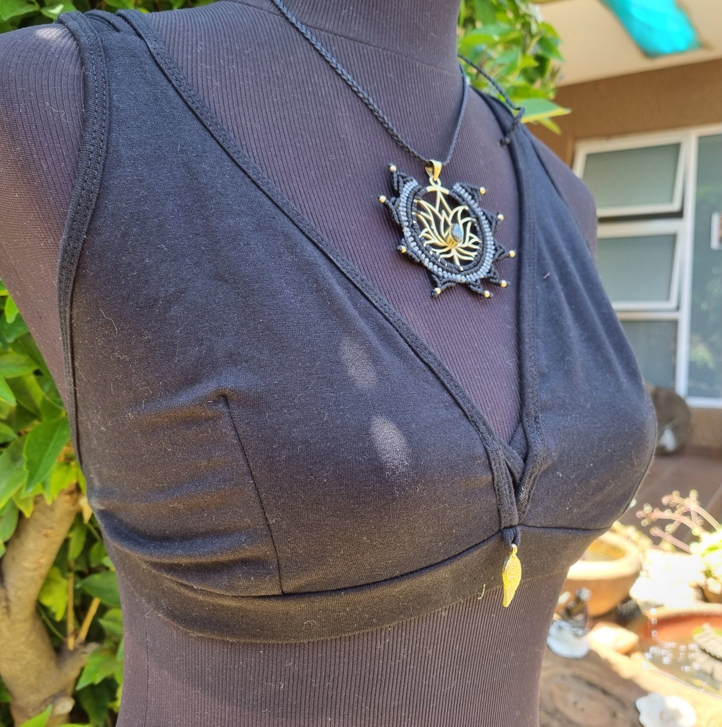 Onyx Yoga Top