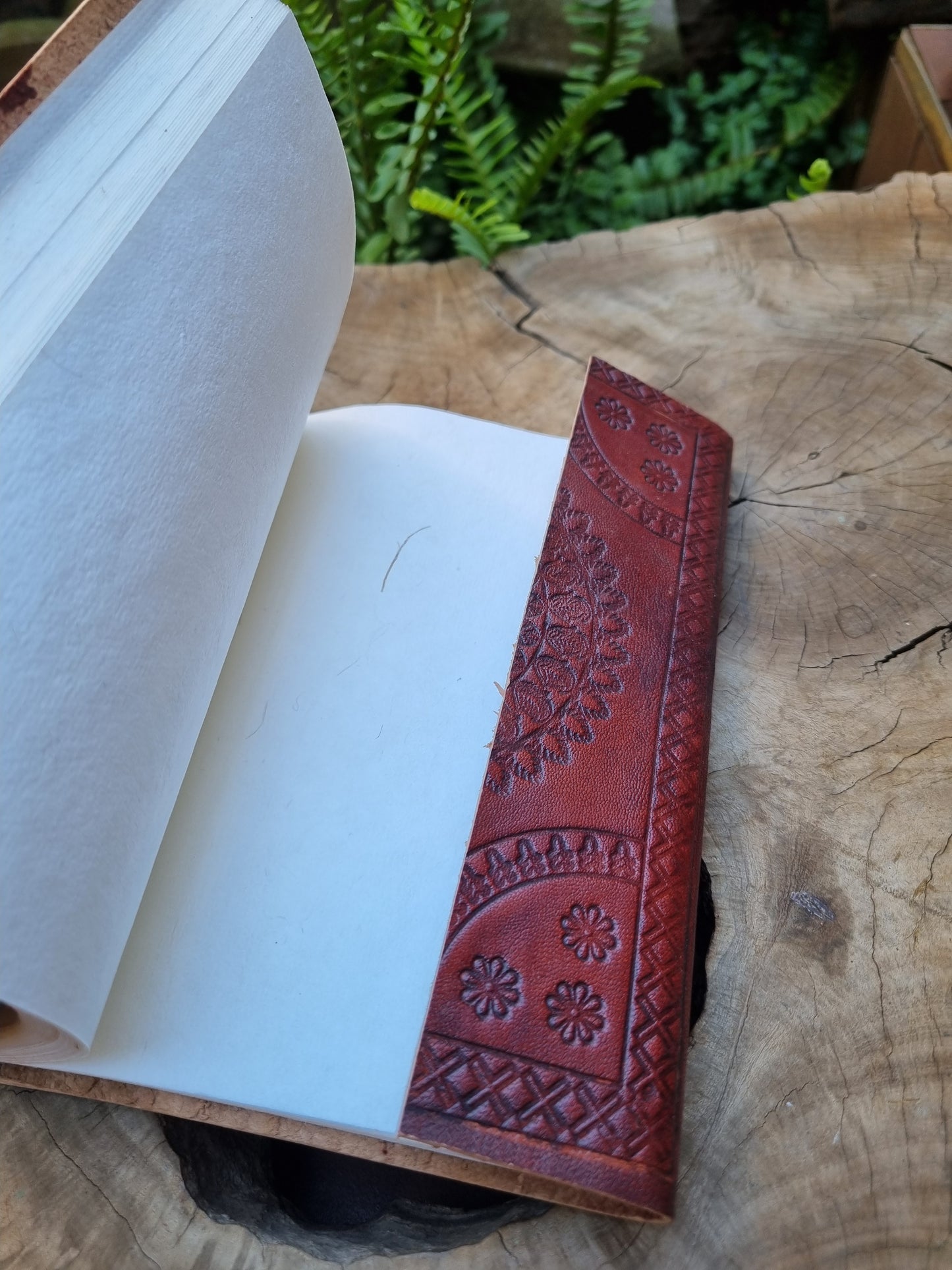 Tiger's Eye Leather Journal (25CM X 18CM)