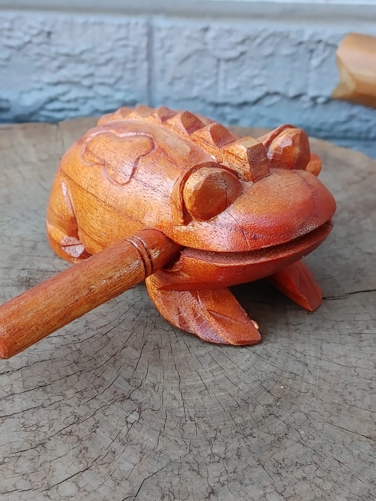 Croaking Percussion Frog
