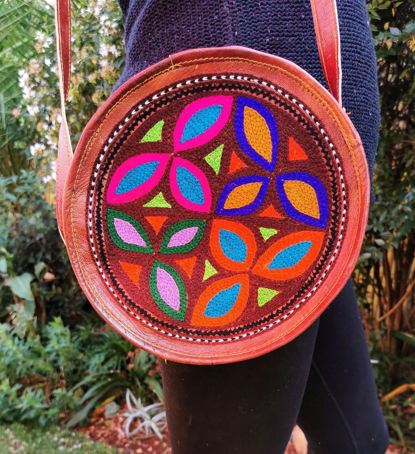 Round Leather Sling Bag (Large)