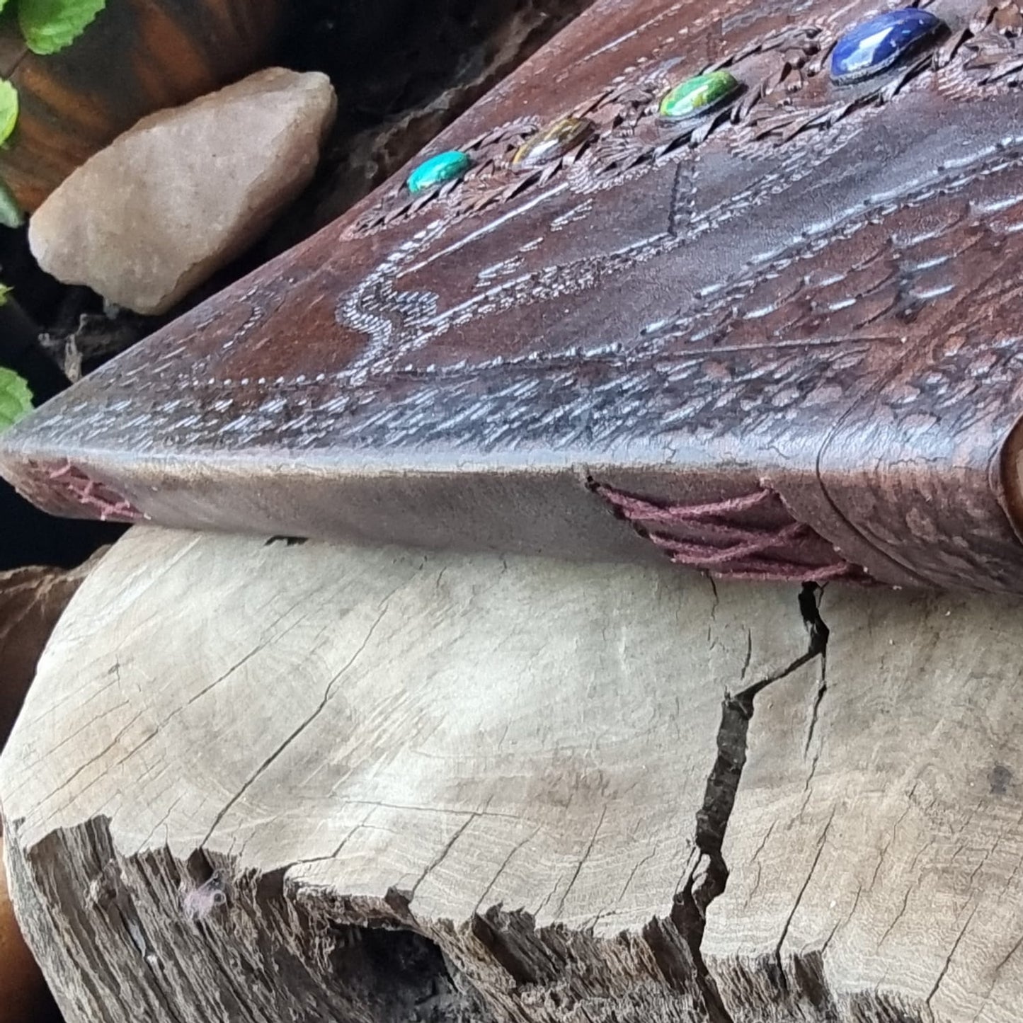 5 stone leather journal