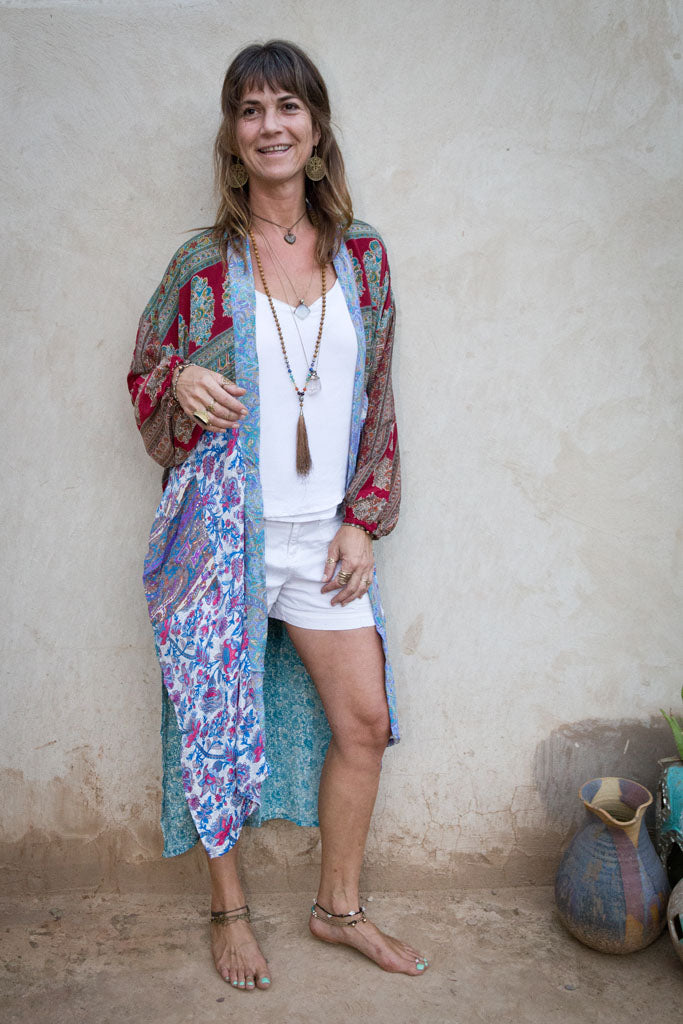 KIMONOS