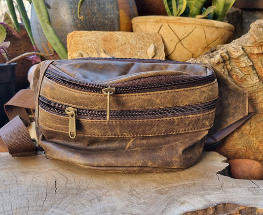 Leather Moonbag
