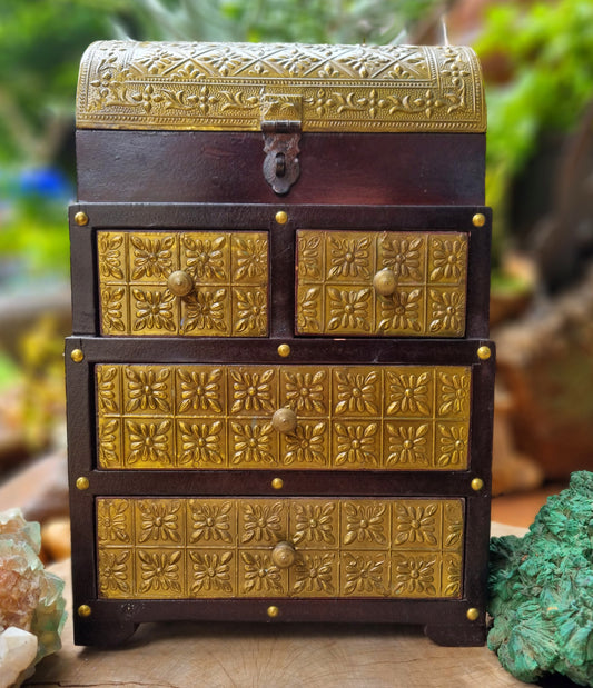 Embossed Keepsake / Jewelry Box