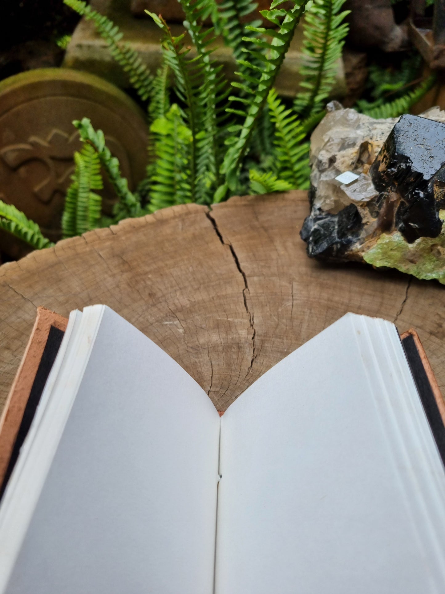 Amethyst Leather Journal (13CM X 10CM)