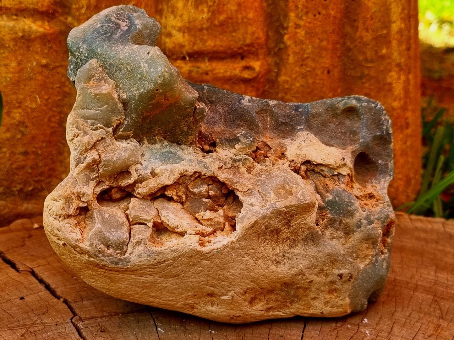 Raw Seam Agate