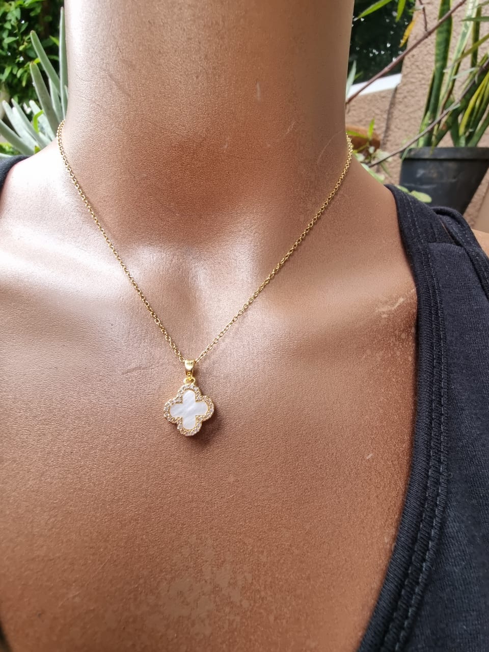 Reversible Pearl Clover Necklace