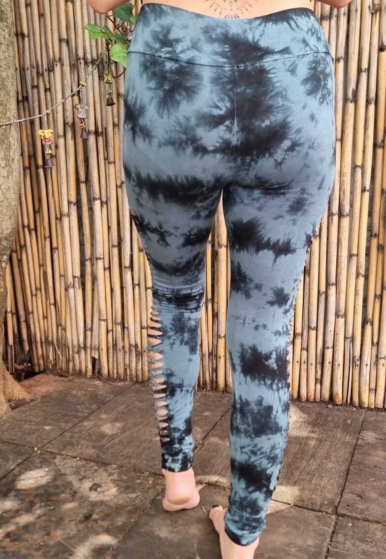 Clouded Pools Distressed Leggings