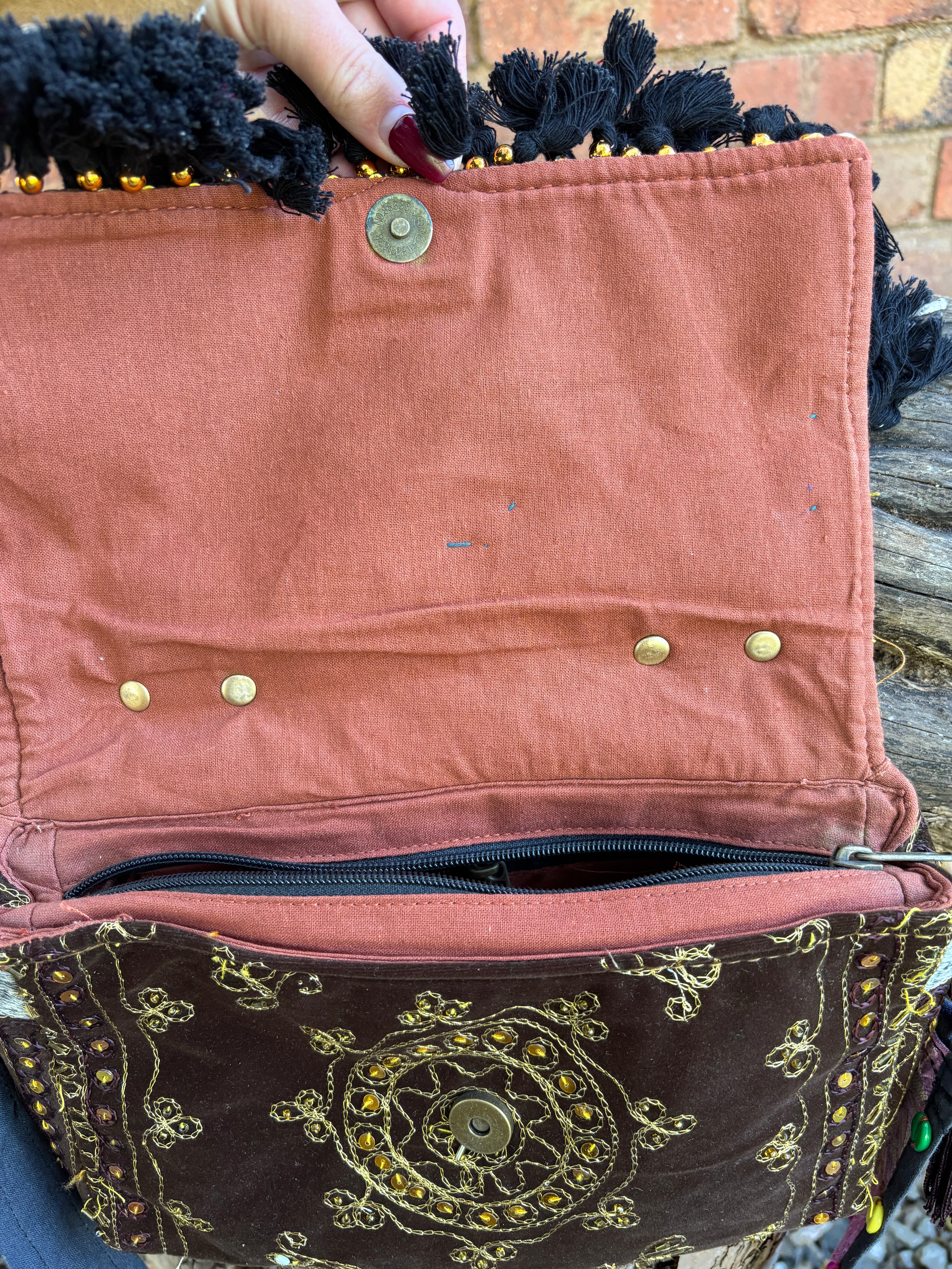 Cowrie Shell Hand-Bag