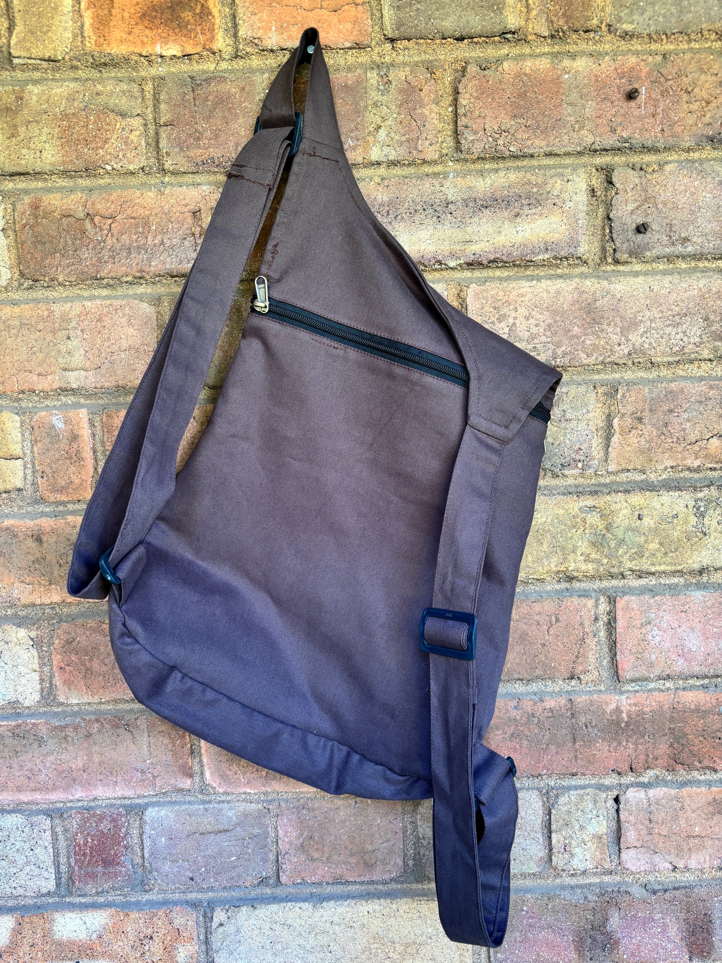 Adjustable Geometric Back Pack