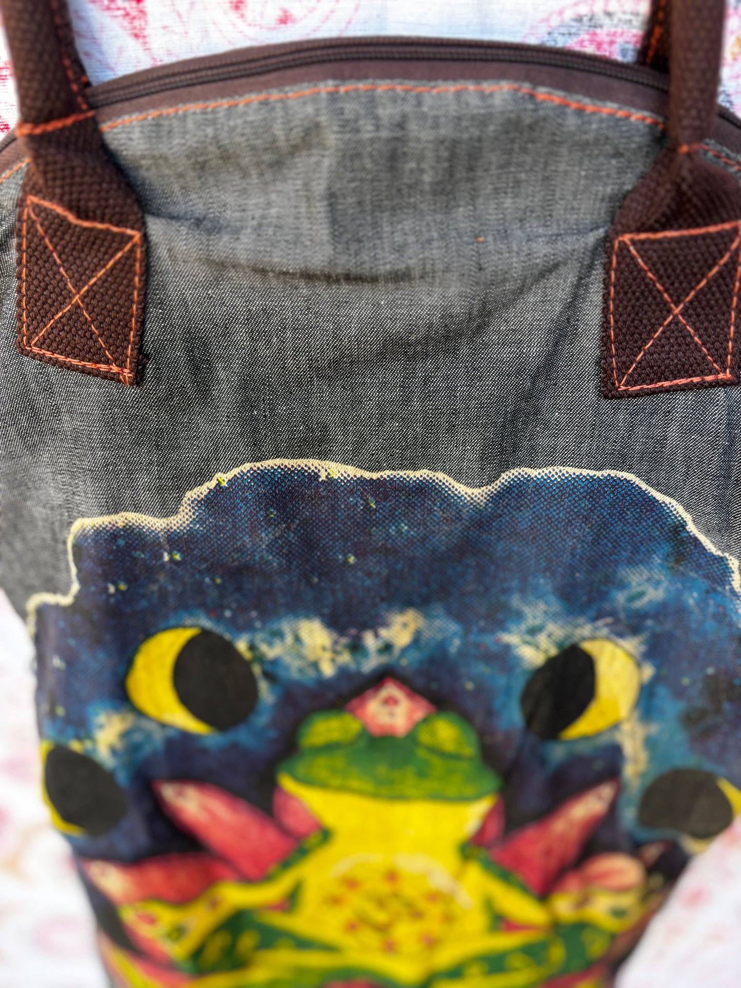 Cosmic Frog Cross/Carry Bag